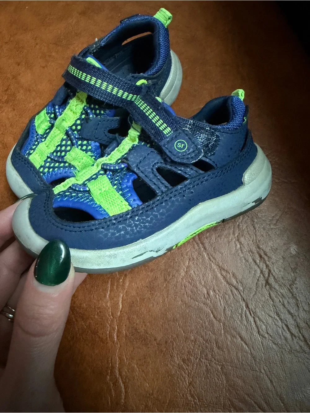 Stride Rite SRT Wade 2.0 boys sandals size 5.5W